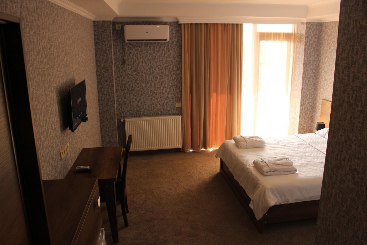 Apartment White Bridge Κουτάισι Εξωτερικό φωτογραφία
